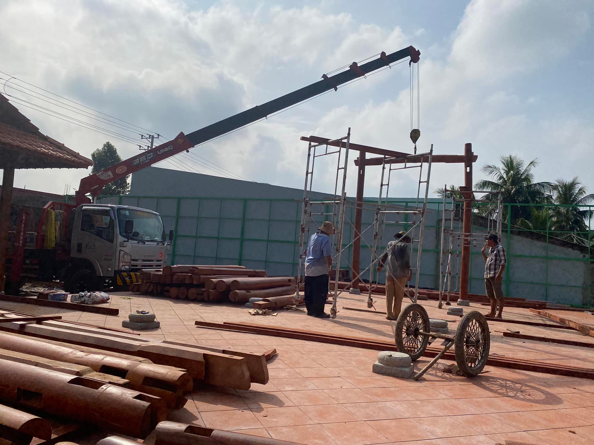 Cho Thuê Xe Cẩu Tại Bến Tre cho thue xe cau tai ben tre 4