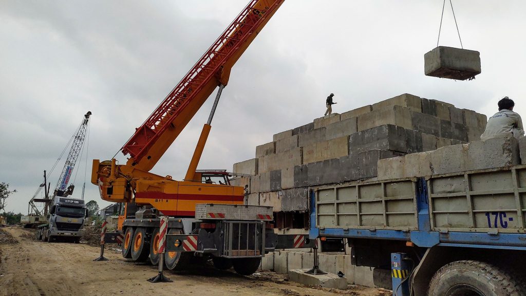 Chúng tôi cho thuê xe cẩu tại Thái Bình uy tín