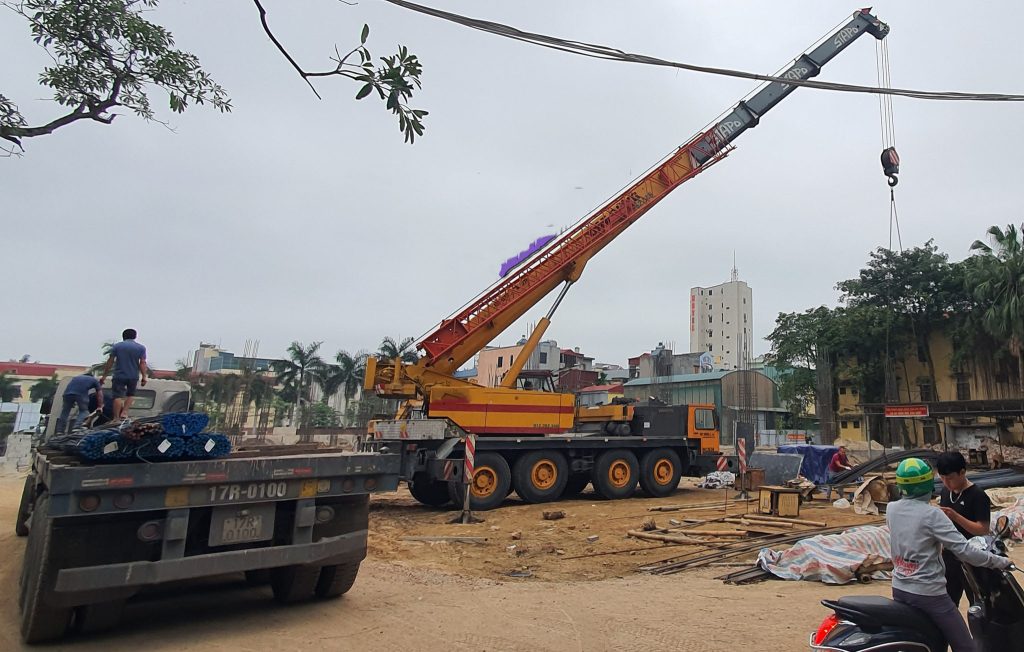 Chúng tôi cho thuê cẩu tại Thái Bình tại các dự án xây dựng