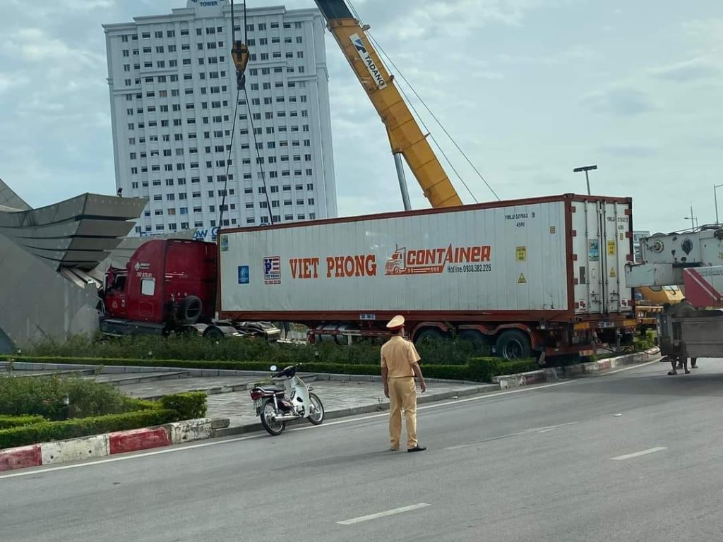 Dịch vụ cho thuê cẩu nâng hạ hàng hoá tại Thanh Hoá