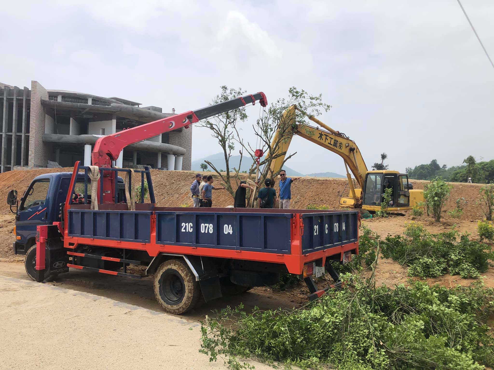 Cho Thuê Xe Cẩu Tại Yên Bái cho thue xe cau tai yen bai 1