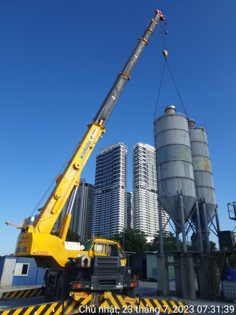 DỊCH VỤ CHO THUÊ XE CẨU TẠI HÀ ĐÔNG chung toi chuyen cho thue cau ha dong 3