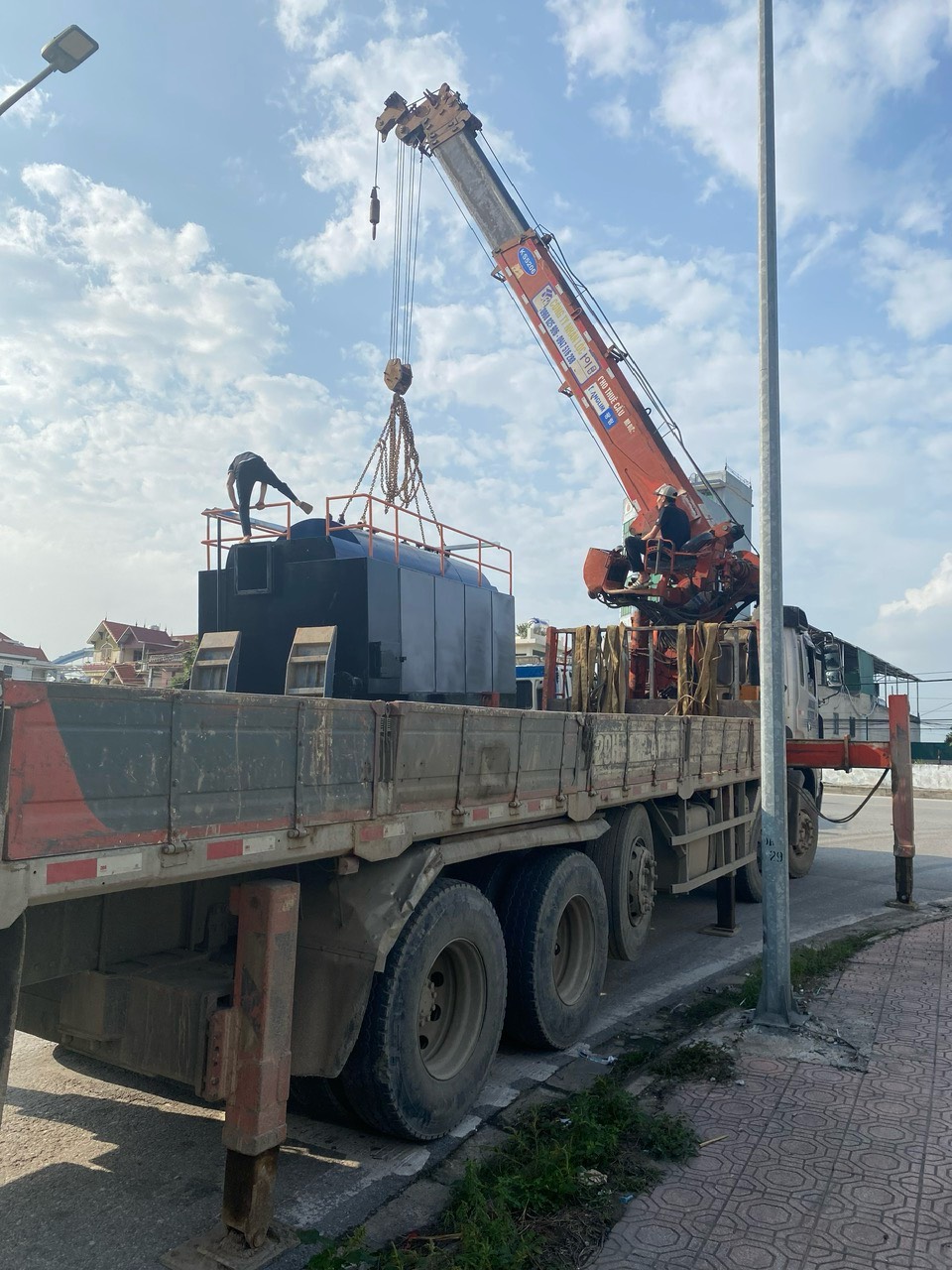 dich vu cho thue xe cau lam dong 3