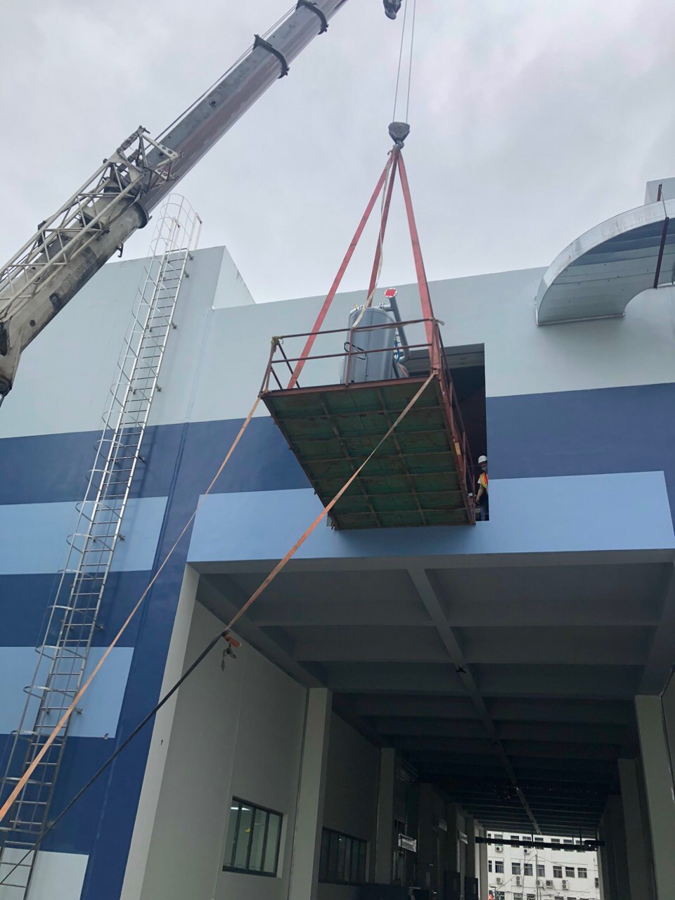 dich vu cho thue xe cau lam dong 6