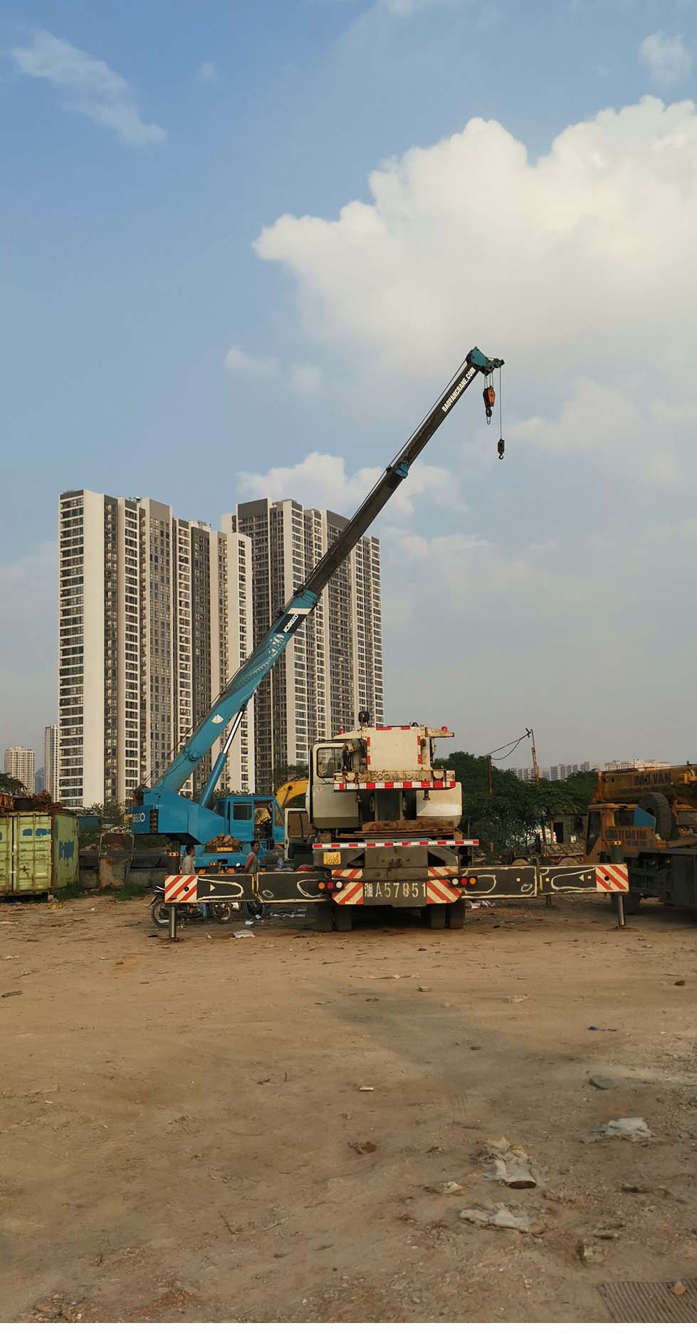 DỊCH VỤ CHO THUÊ XE CẨU TẠI HOÀNG MAI dich vu cho thue xe cau tai hoang mai 5