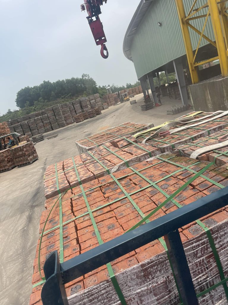 Chúng tôi chuyên cho thuê xe cẩu Nghệ An uy tín, giá rẻ