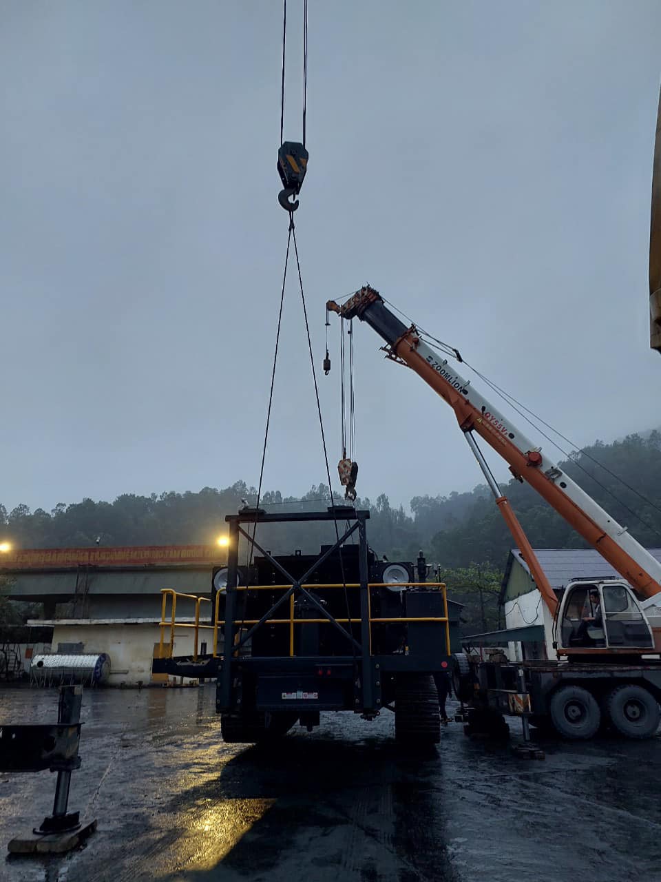 thue xe cau quang ninh 3