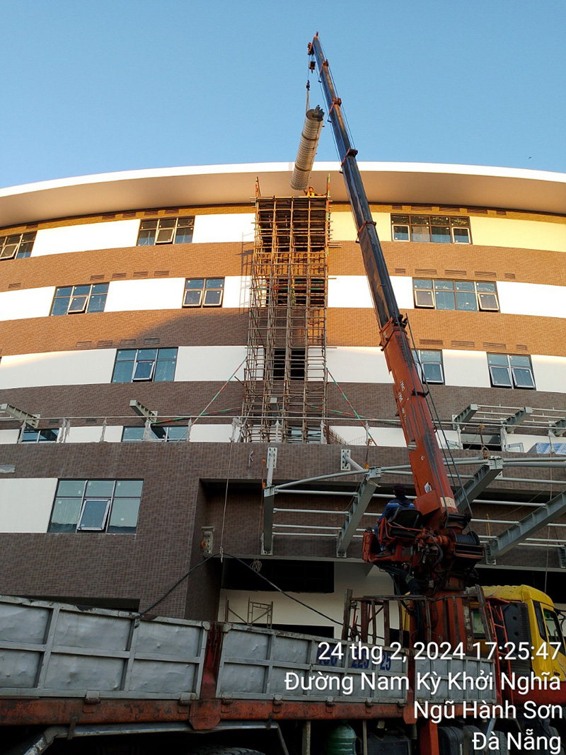 thue xe cau tai da nang 10