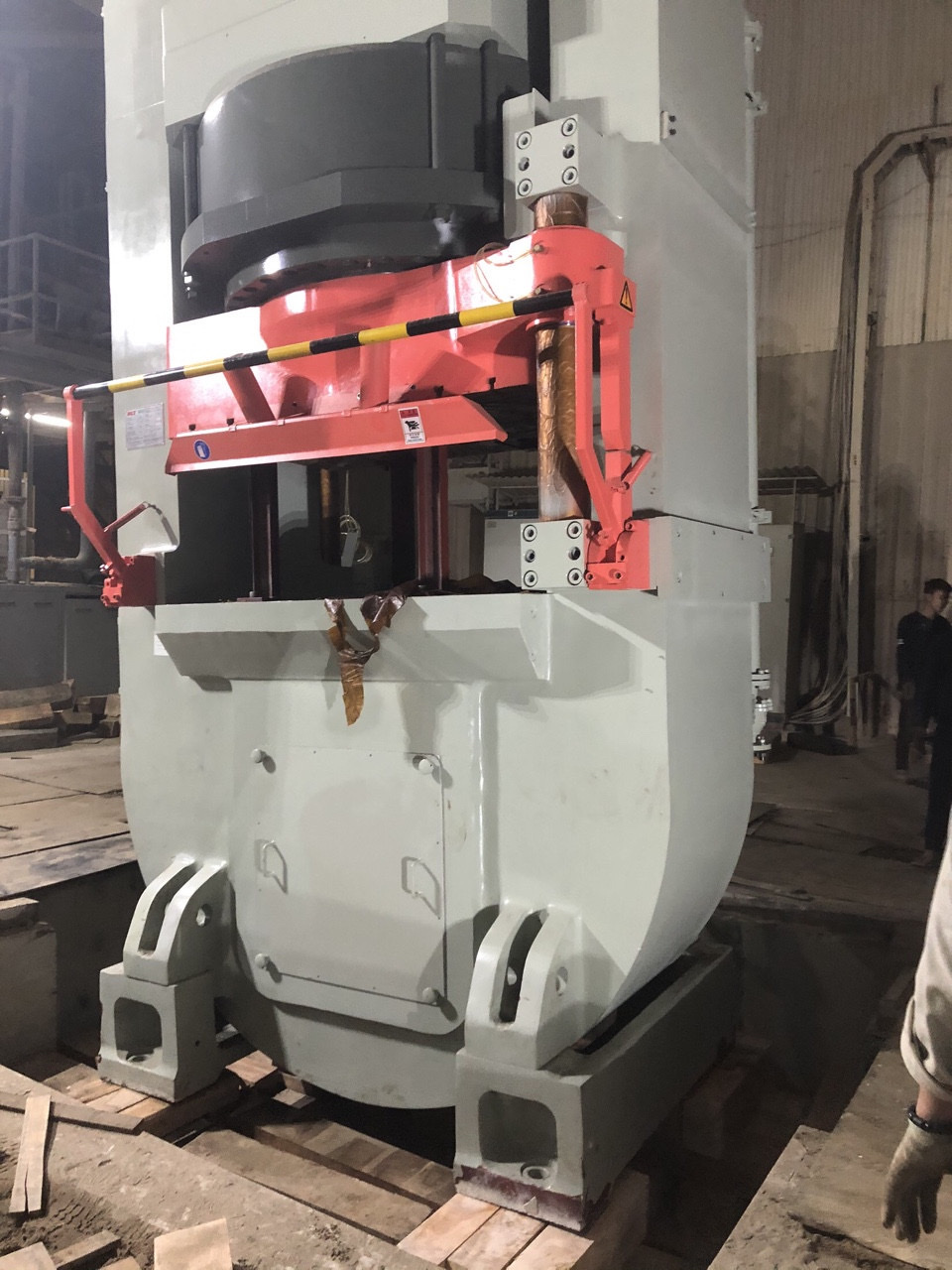 Dịch Vụ Nâng Hạ Máy Móc, Di Dời Vận Chuyển Thiết Bị Dịch vụ nâng hạ máy móc