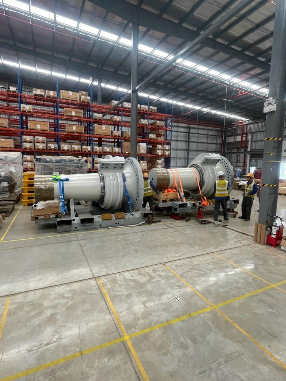 Dịch Vụ Nâng Hạ Máy Móc, Di Dời Vận Chuyển Thiết Bị dich vu nang ha may moc van chuyen thiet bi 1