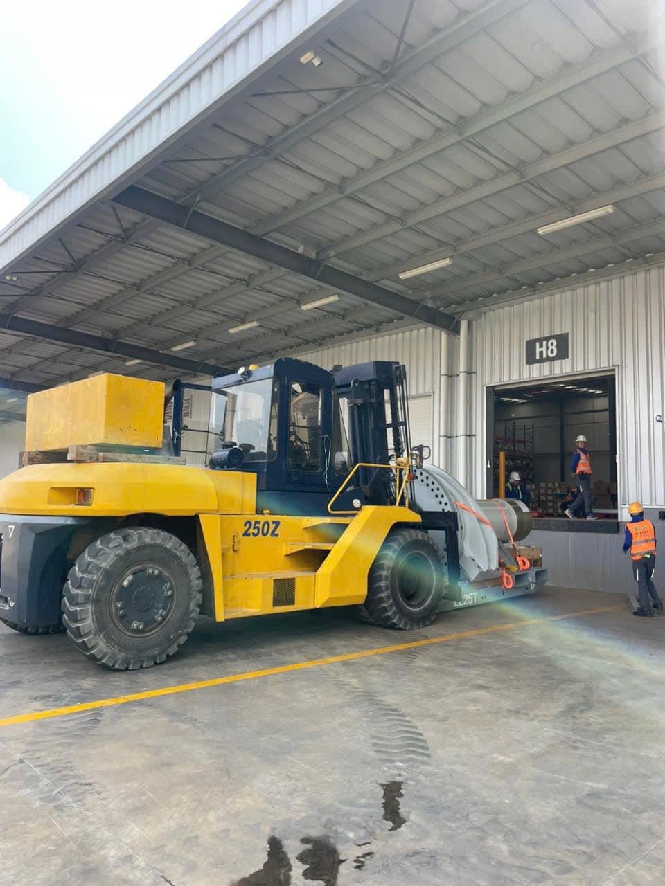 Dịch Vụ Nâng Hạ Máy Móc, Di Dời Vận Chuyển Thiết Bị dich vu nang ha may moc van chuyen thiet bi 2