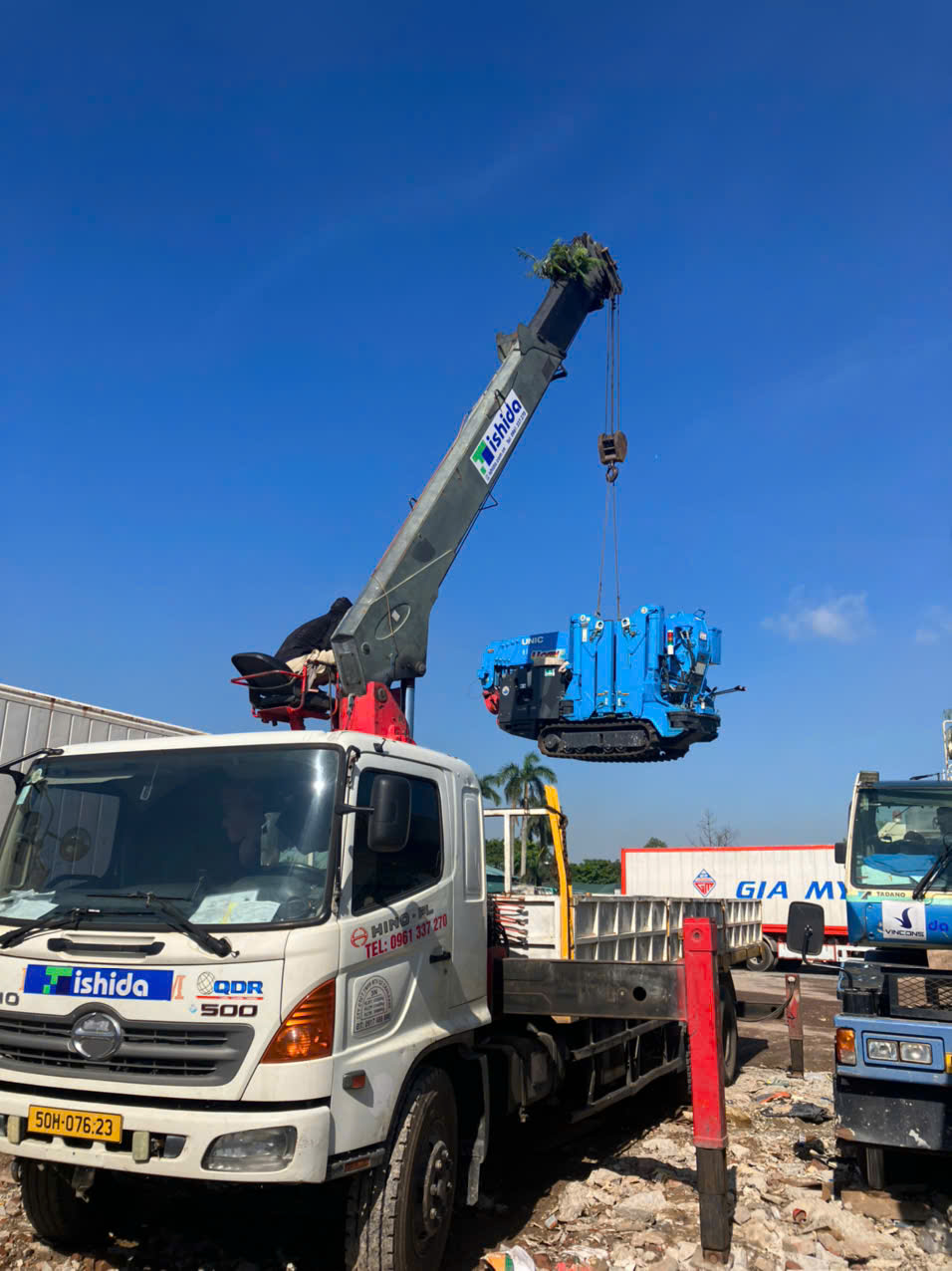 THUÊ XE CẨU THÁO DỠ MÁY MÓC THIẾT BỊ Thuê xe cẩu tháo dỡ máy móc thiết bị